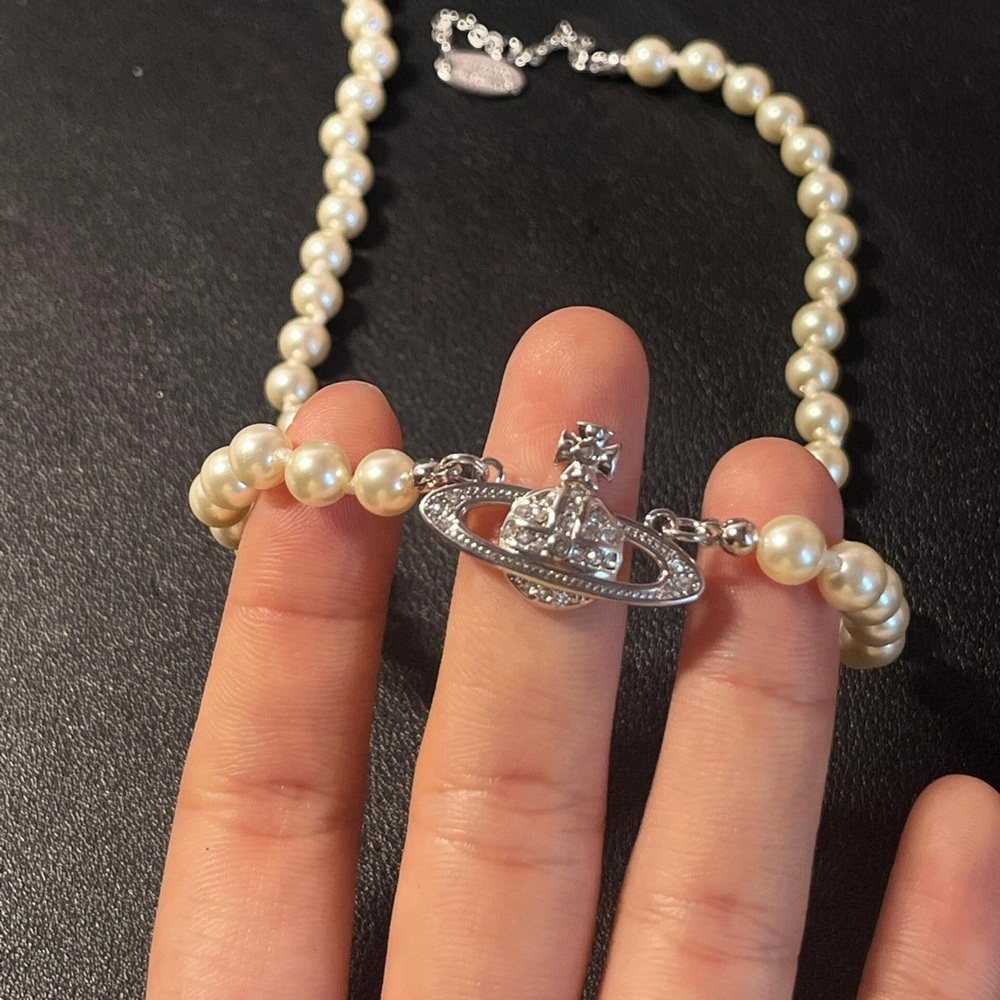 Vivienne Westwood Saturn Pearl Necklace - Silver